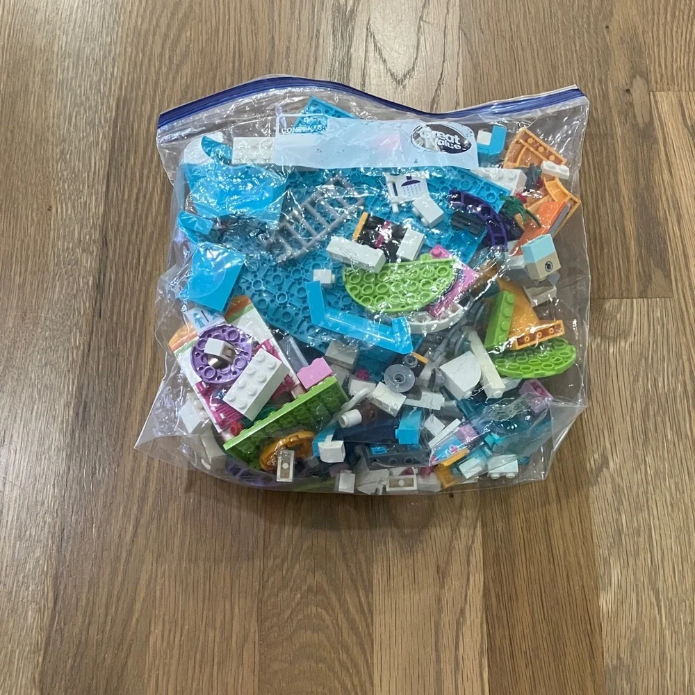 Lego Friends Lot & Other Legos - 8 Pounds of Lego